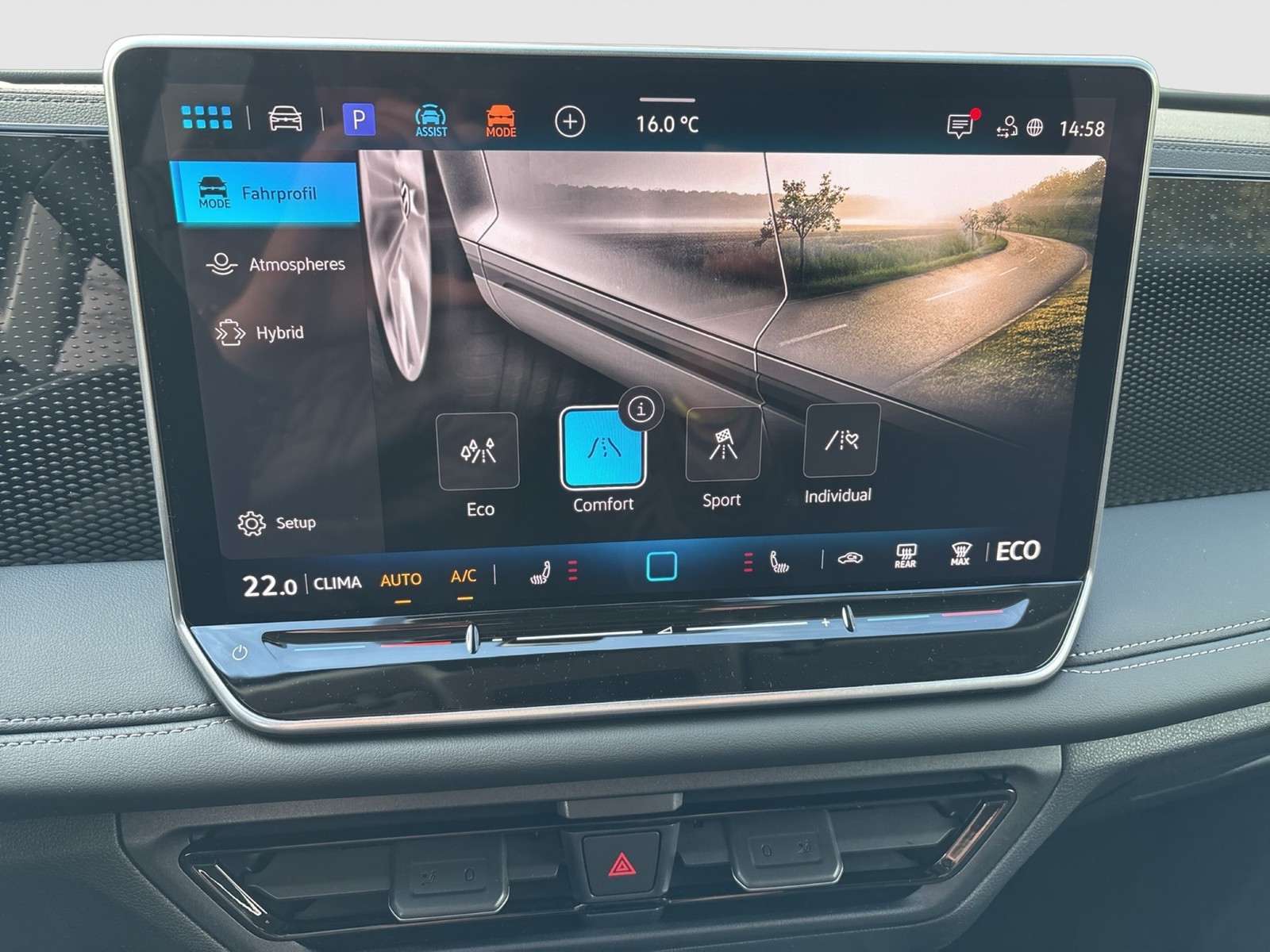 Volkswagen Tiguan 1.5 HYBRID LIFE CAM CARPLAY SITZHEIZUNG