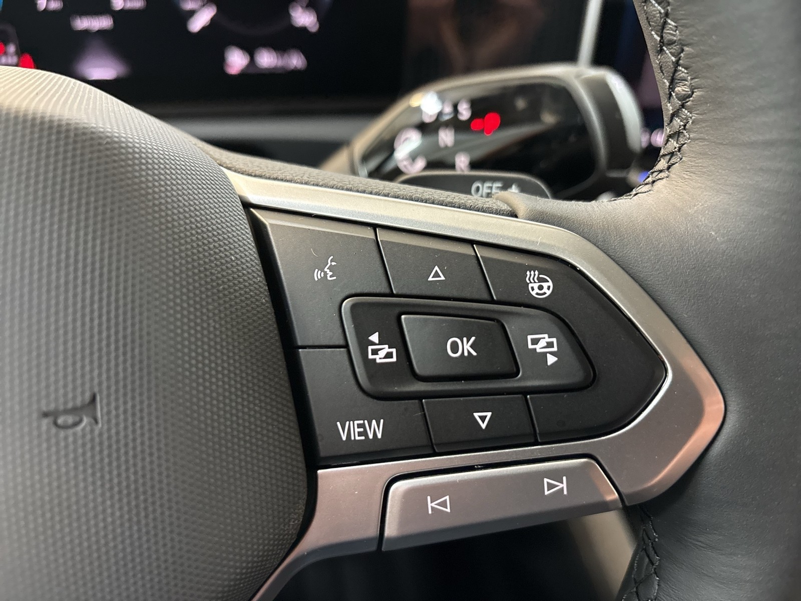 Volkswagen Tiguan 1.5 HYBRID LIFE 360°CAM ACC LM18 NAVI