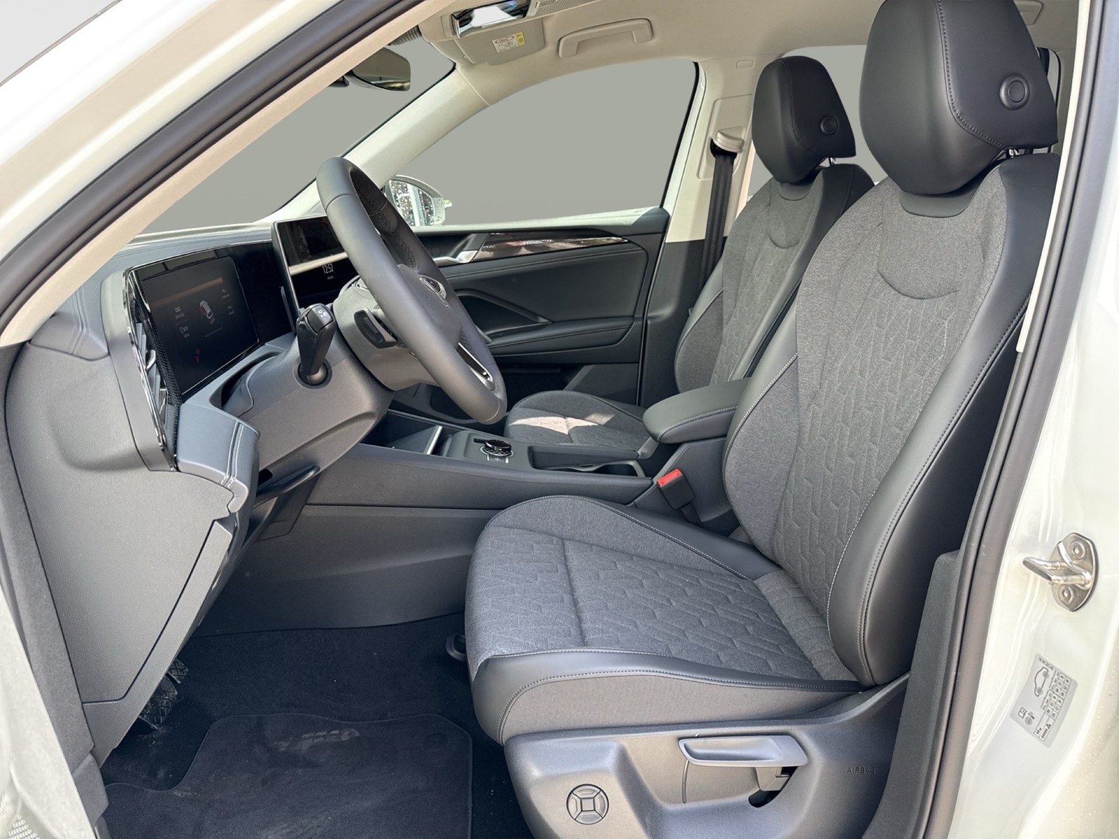 Volkswagen Tiguan 1.5 HYBRID LIFE 360°CAM ACC MATRIX NAVI