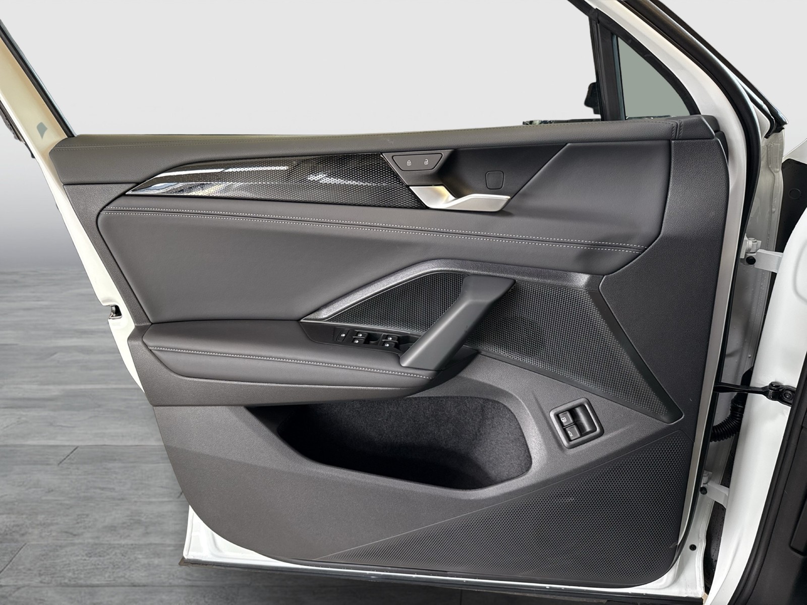 Volkswagen Tiguan 1.5 HYBRID LIFE 360°CAM HEAD-UP MATRIX