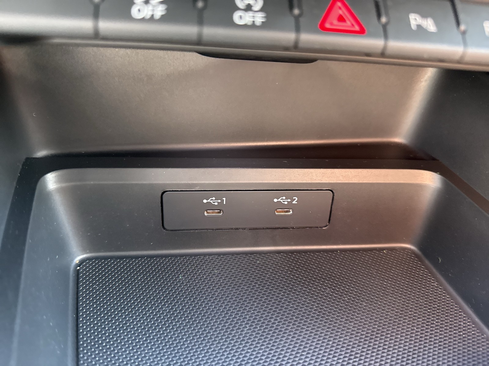 Audi A3 30 advanced ACC NAVI+ LM17 SITZHEIZUNG LED