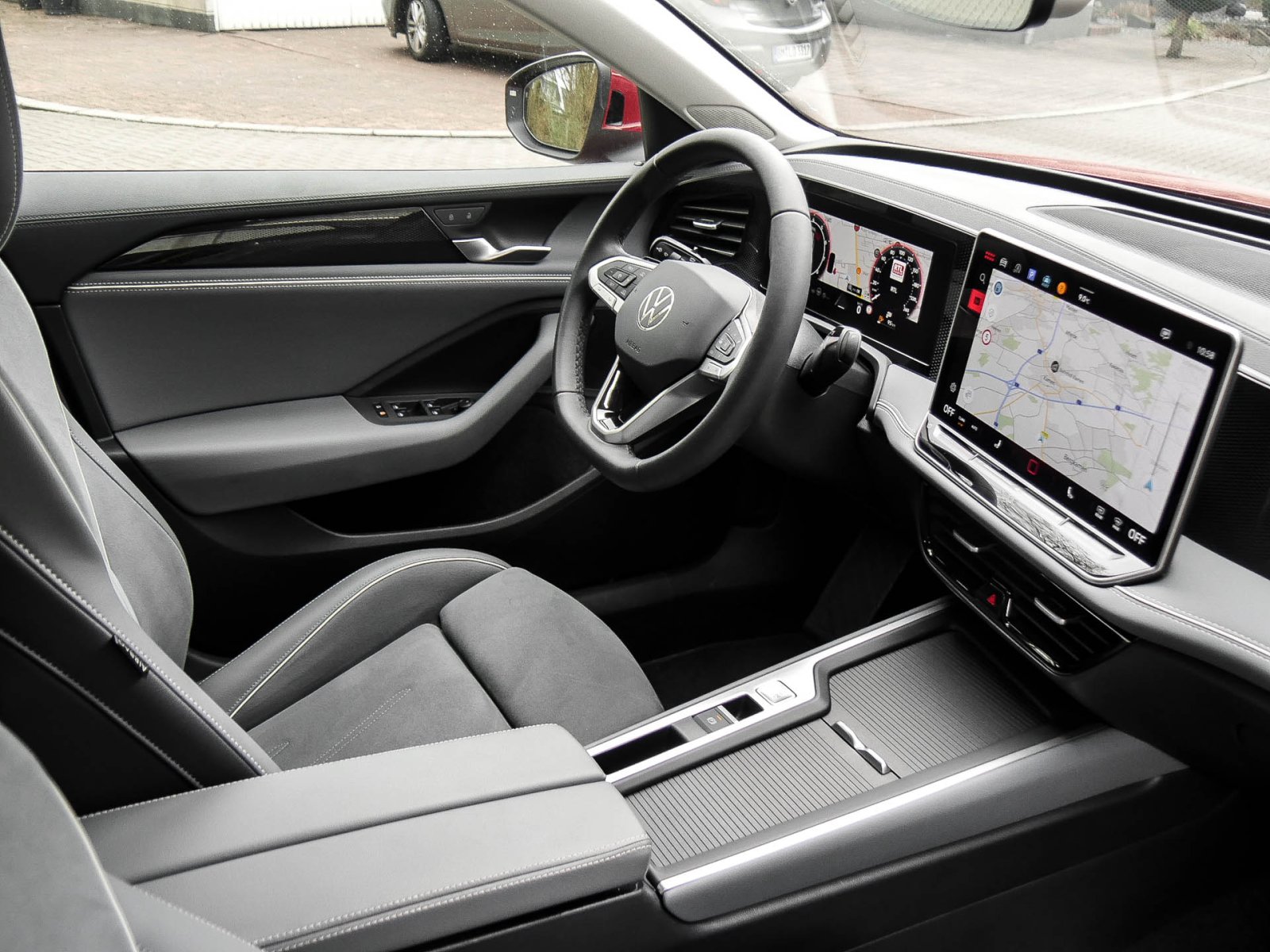 Volkswagen Passat Variant 1.5 eTSI BUSINESS NEUESMODELL AHK LM17