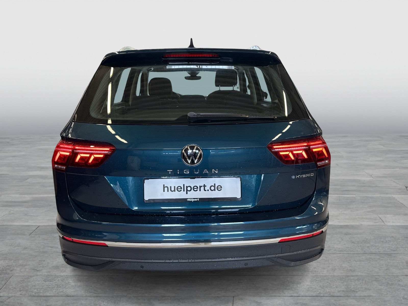 Volkswagen Tiguan 1.4 HYBRID ACTIVE PANO AHK CAM ACC NAVI