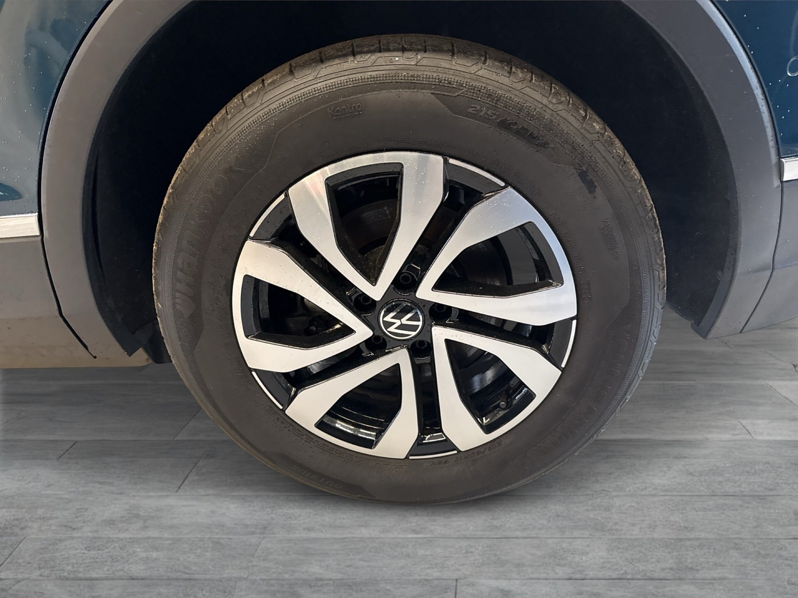 Volkswagen Tiguan 1.4 HYBRID ACTIVE PANO AHK CAM ACC NAVI
