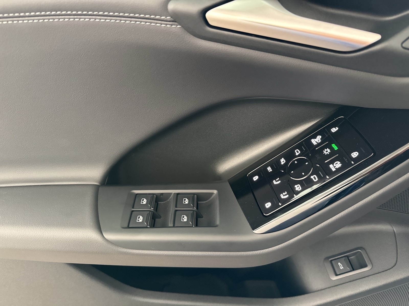 Audi Q6 e-tron quattro S LINE TECH+ B&O ACC AHK 21"