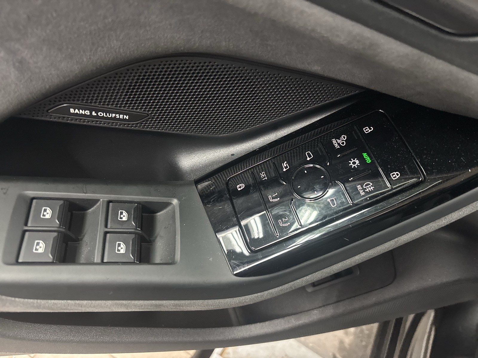 Audi A6 e-tron Avant quattro S LINE TECHPRO PANO 21"