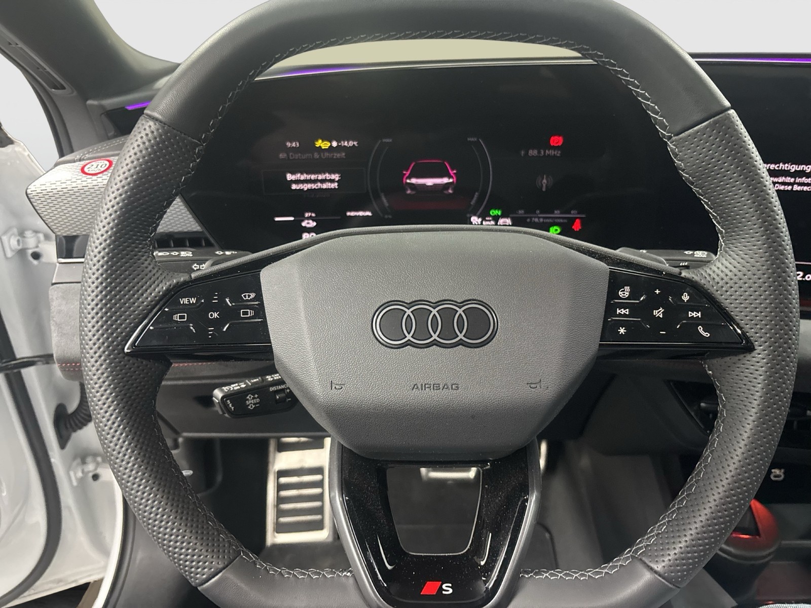 Audi A6 e-tron Avant quattro S LINE TECHPRO PANO 21"