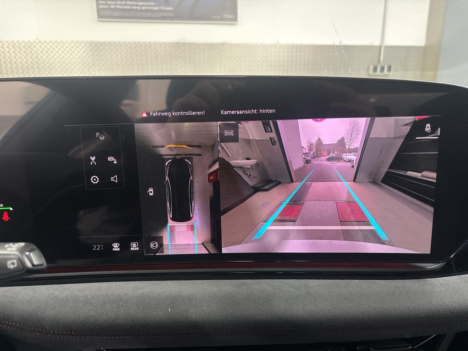 Audi A6 e-tron Avant quattro S LINE TECHPRO PANO 21"