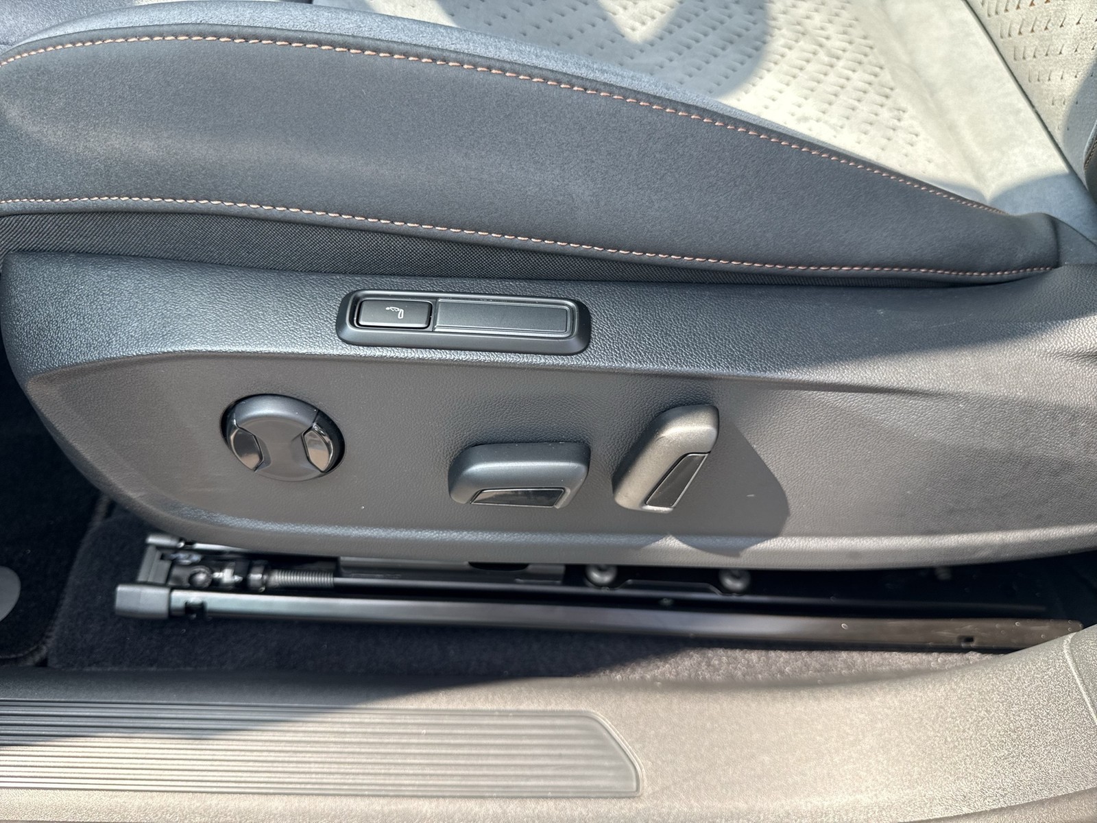 Cupra Born E-BOOST WÄRMEPUMPE BEATS 360°CAM ACC LM19