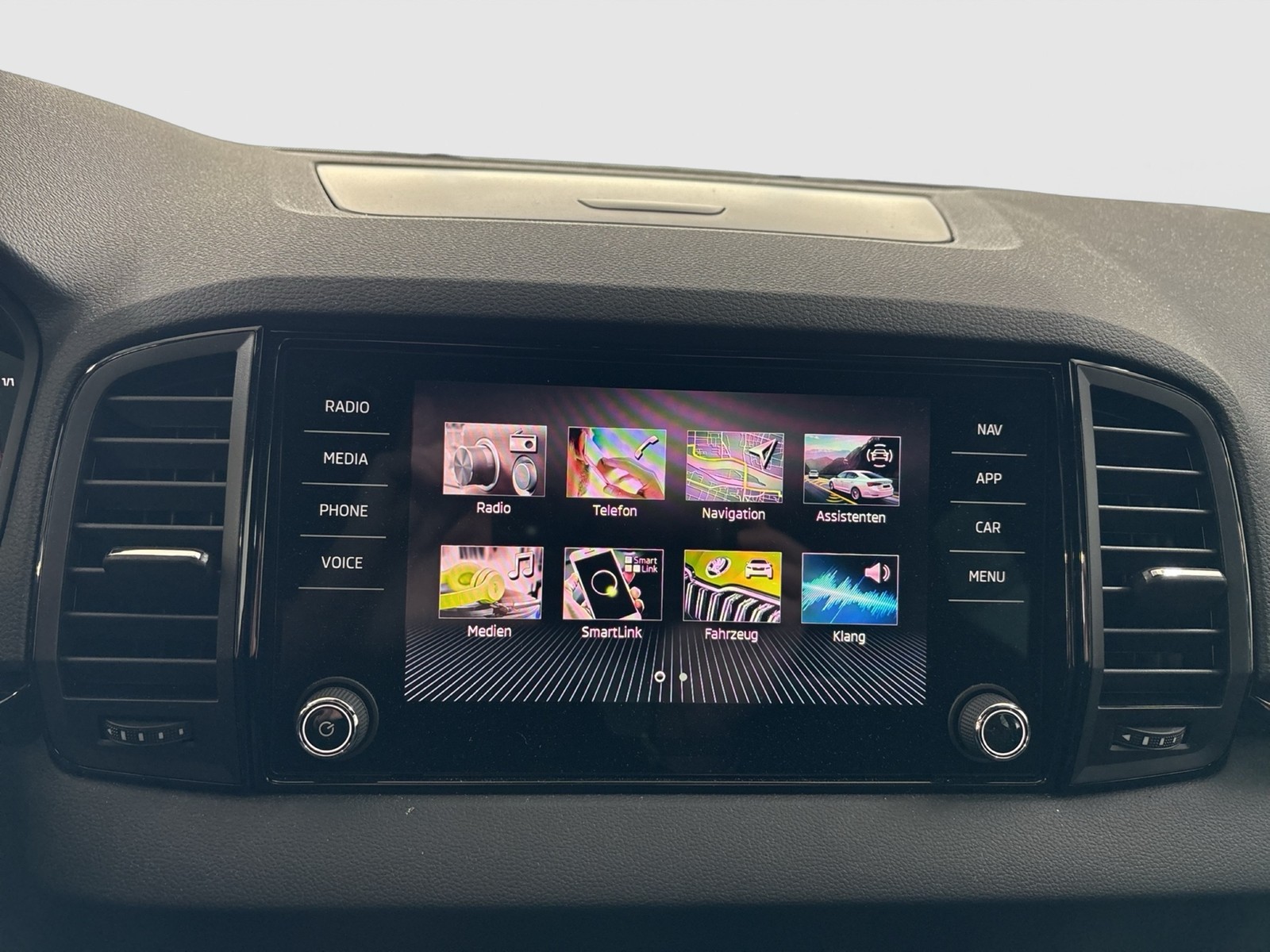 Skoda Karoq 1.5 SPORTLINE AHK CAM LM18 MATRIX E-KLAPPE