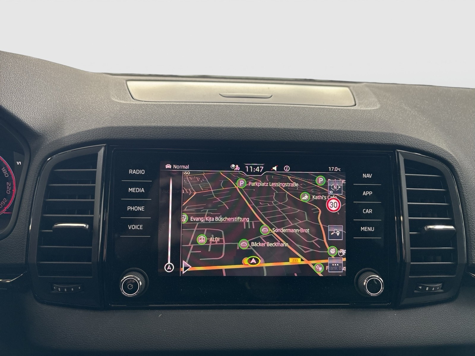 Skoda Karoq 1.5 SPORTLINE AHK CAM LM18 MATRIX E-KLAPPE
