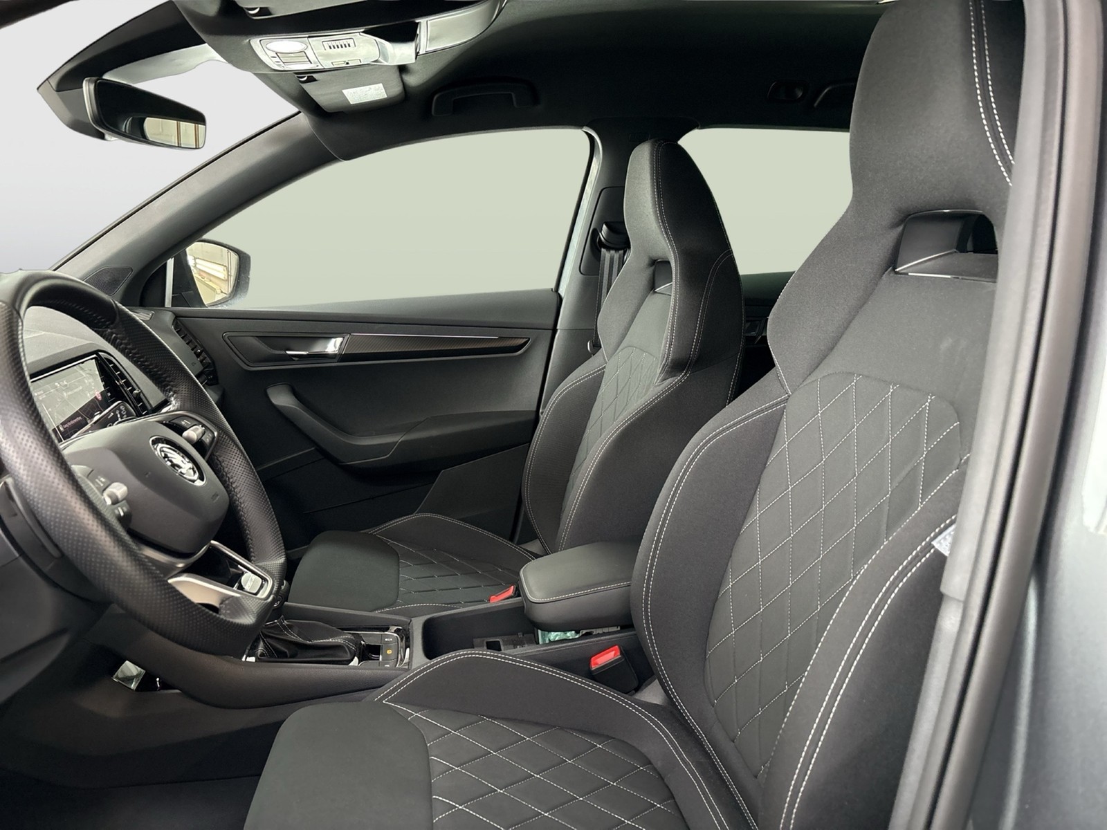 Skoda Karoq 1.5 SPORTLINE AHK CAM LM18 MATRIX E-KLAPPE