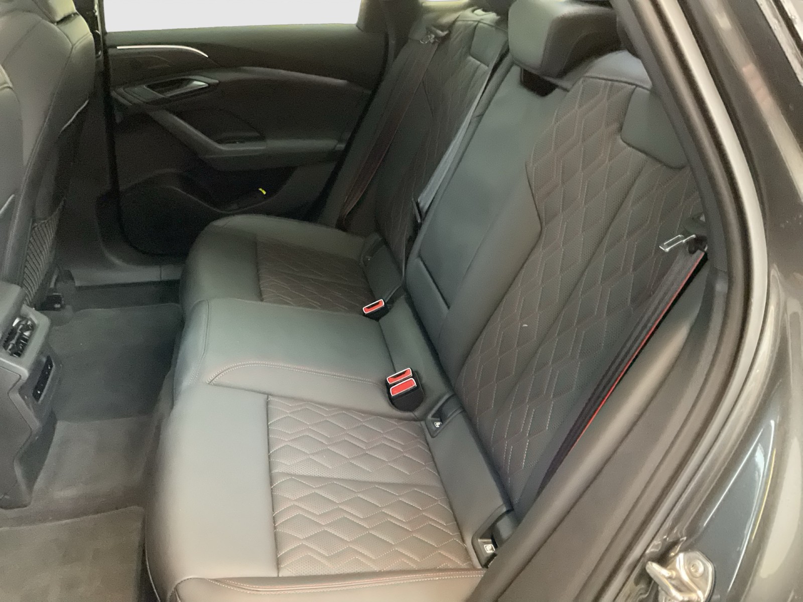 Audi A6 e-tron Avant performance S LINE PANO B&O ACC