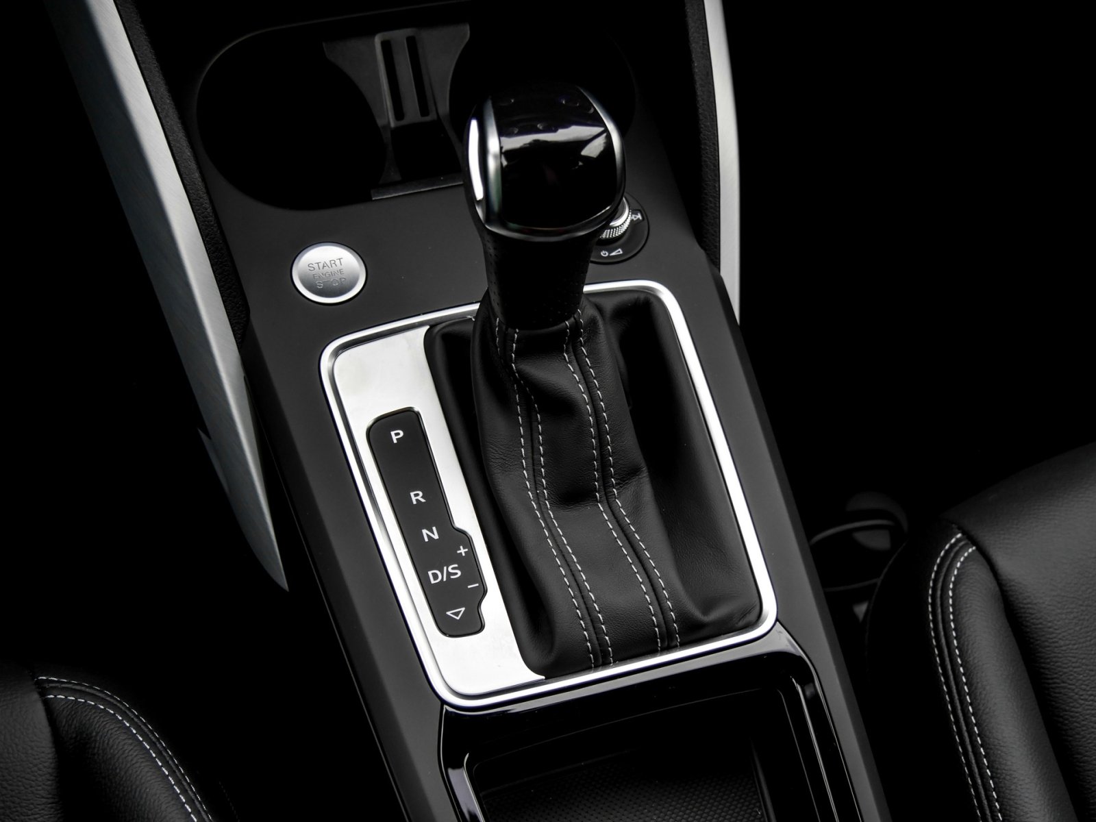 Audi Q2 35 TFSI S tronic S Line Assistenzpaket+AHK+S-Line+Komfortpaket