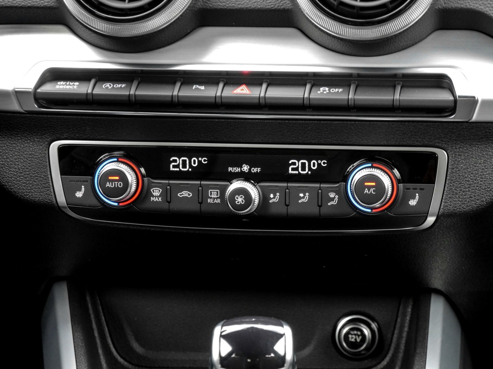 Audi Q2 35 TFSI S tronic S Line Assistenzpaket+AHK+S-Line+Komfortpaket