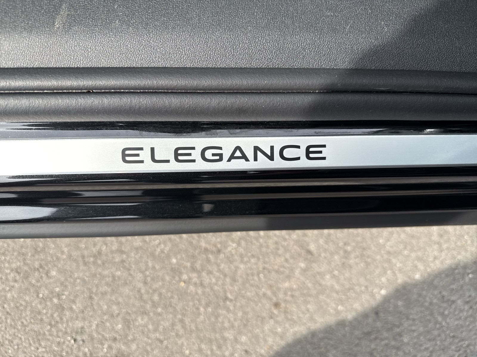 Volkswagen Tiguan 1.5 HYBRID ELEGANCE AHK 360°CAM ACC LM18