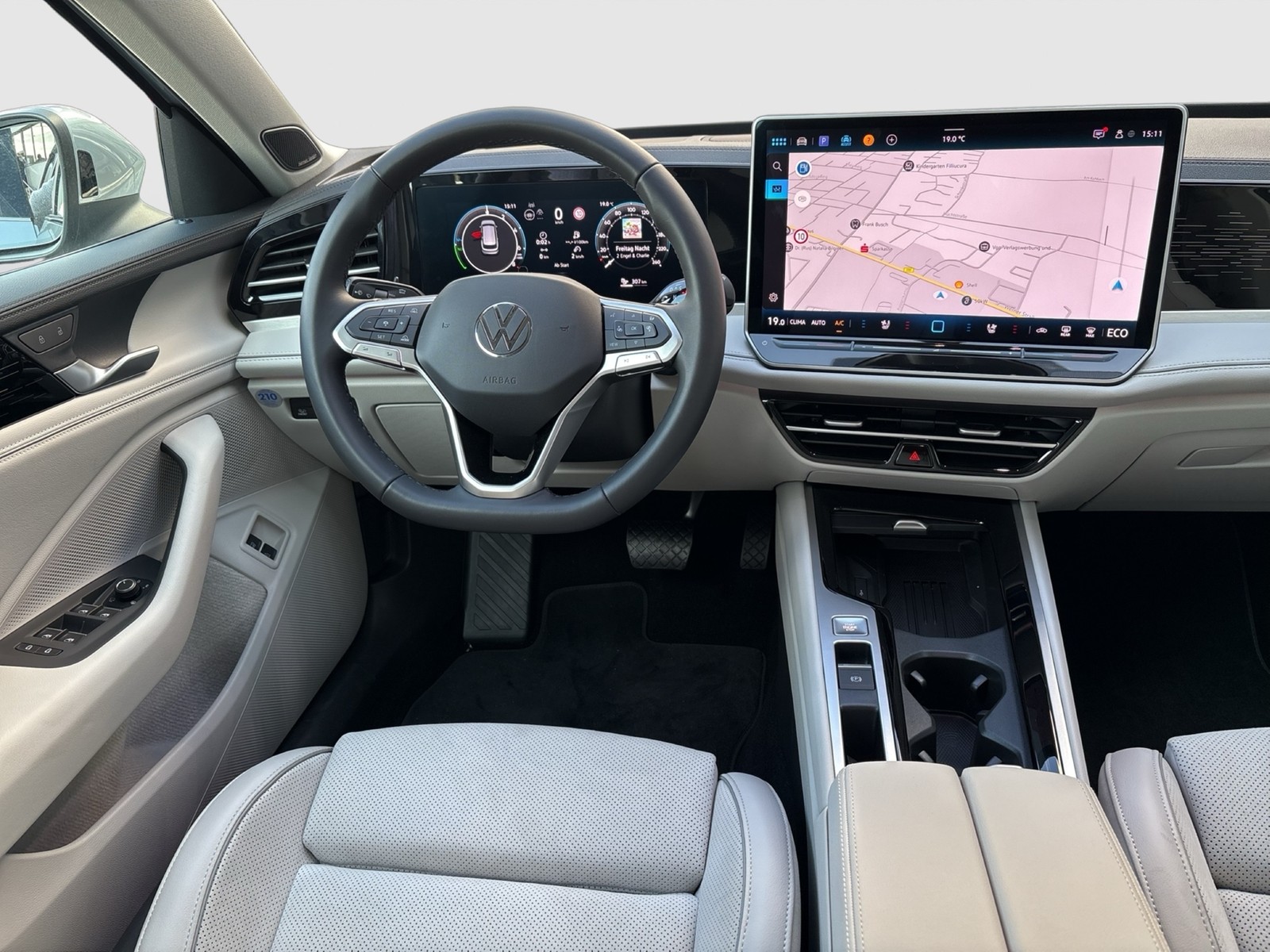 Volkswagen Passat Variant 1.5 HYBRID ELEGANCE AHK 360°CAM