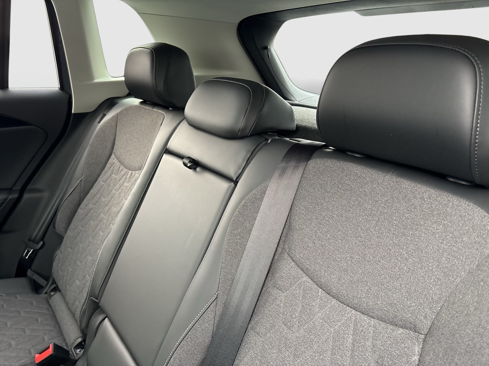 Volkswagen Tiguan 1.5 HYBRID LIFE NEUES MODELL CAM ACC LM18