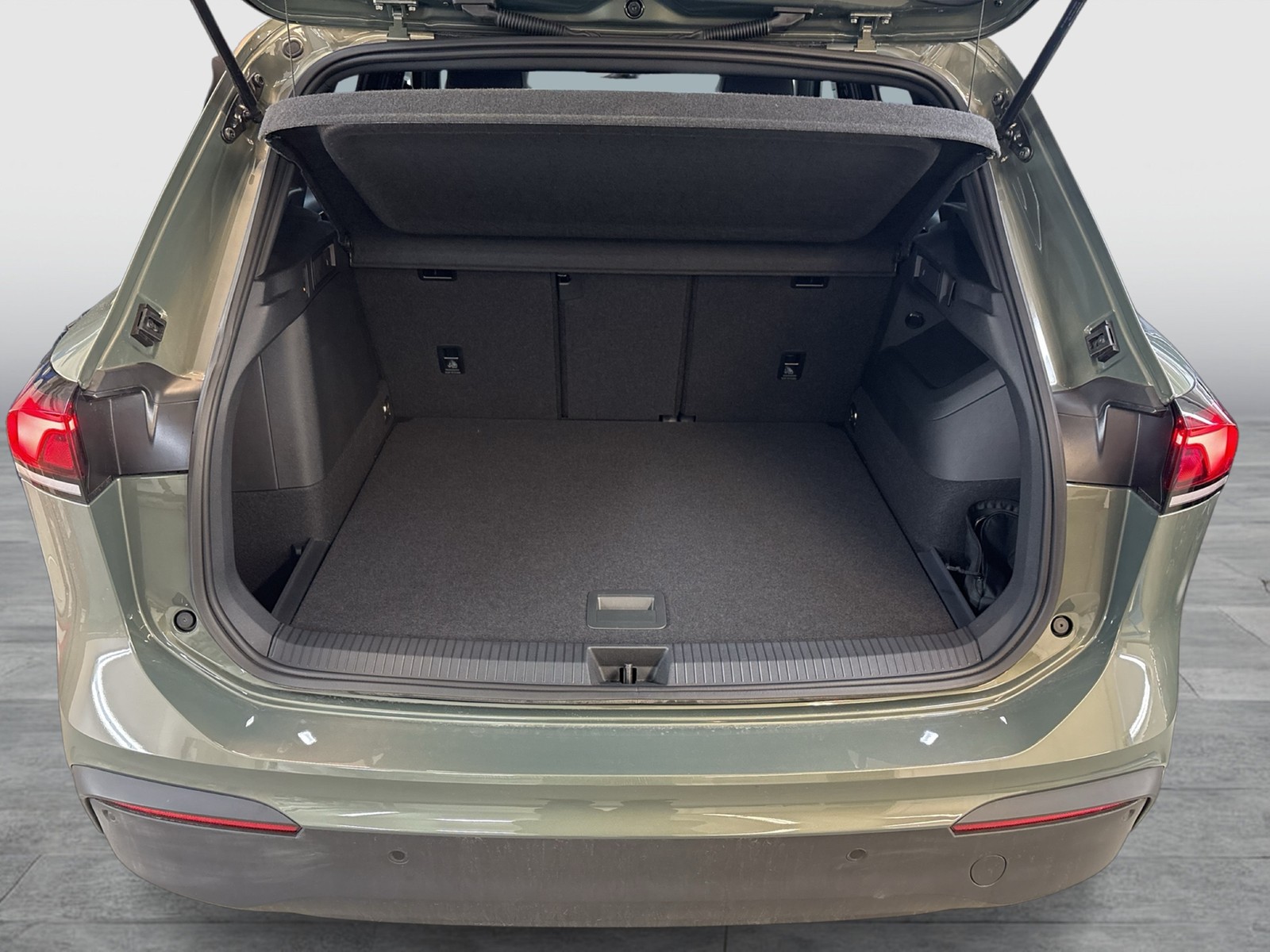 Volkswagen Tiguan 1.5 HYBRID LIFE AHK CAM ACC LM18 NAVI