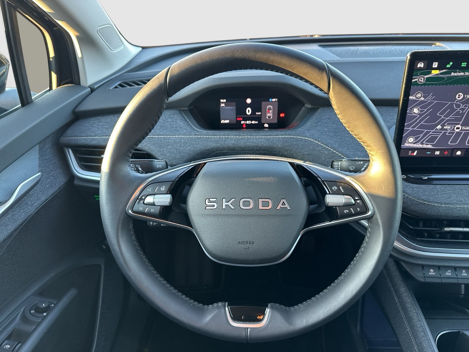 Skoda Elroq 85 LOFT WÄRMEPUMPE AHK CAM ACC LM19 NAVI