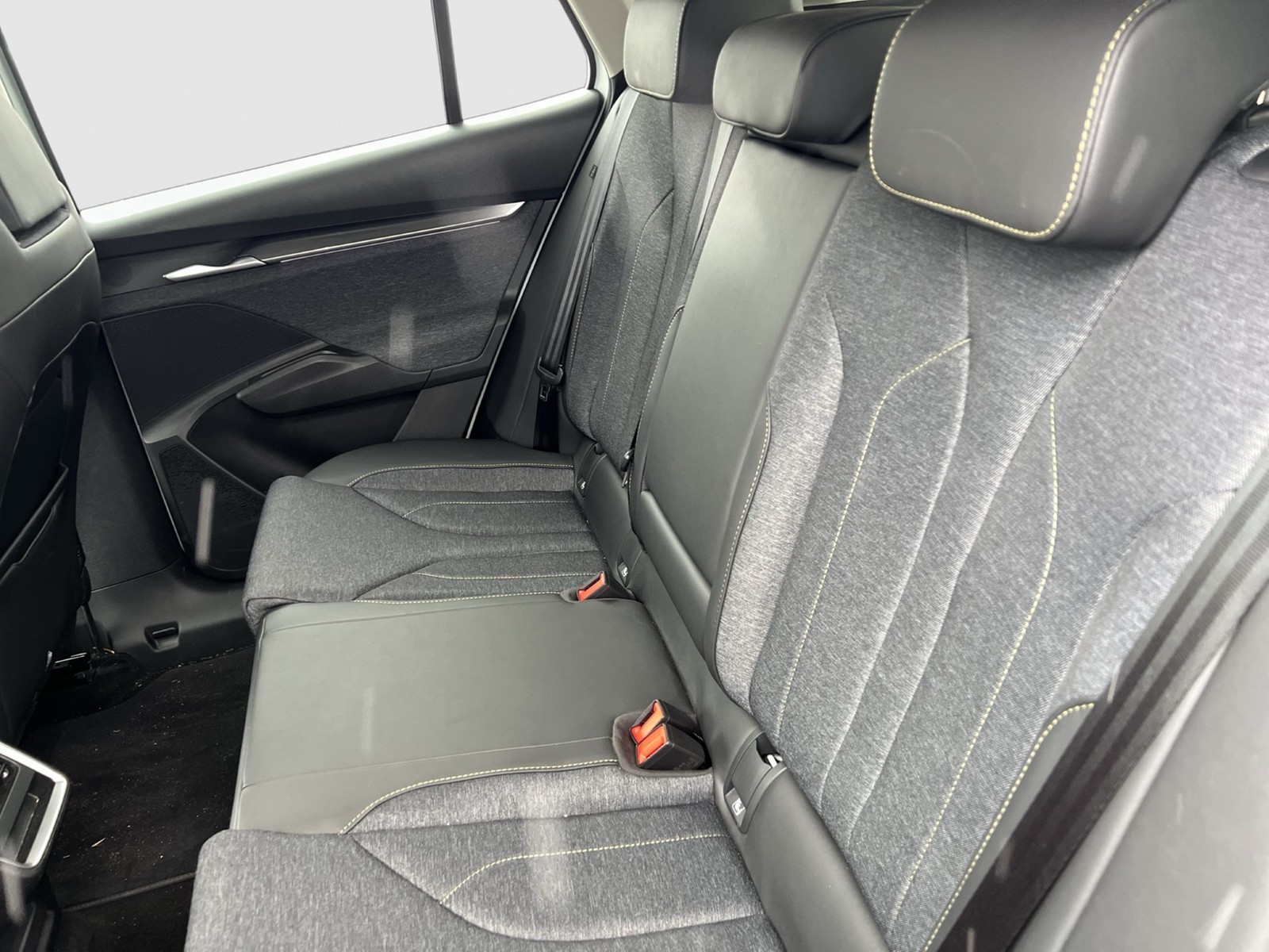 Skoda Elroq 85 LOFT WÄRMEPUMPE AHK CAM ACC LM19 NAVI