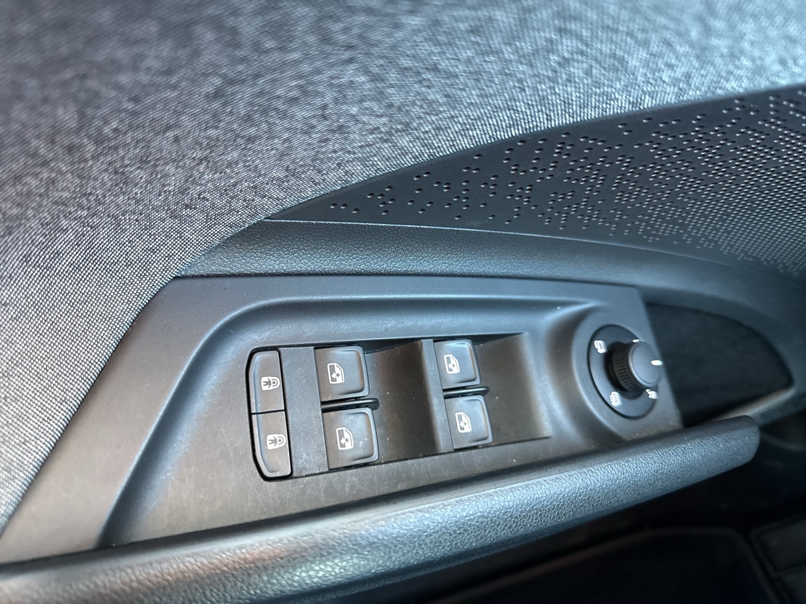 Skoda Enyaq 85x LOFT 4X4 NEUES MODELL PANO AHK CAM ACC