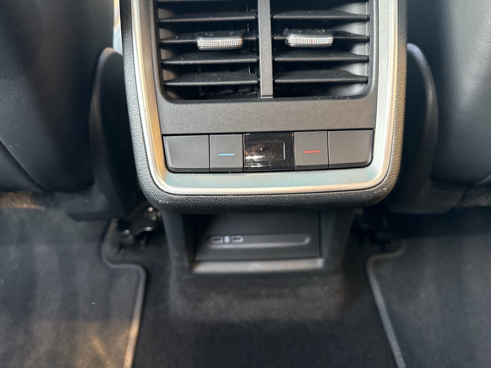 Skoda Enyaq 85x LOFT 4X4 NEUES MODELL PANO AHK CAM ACC