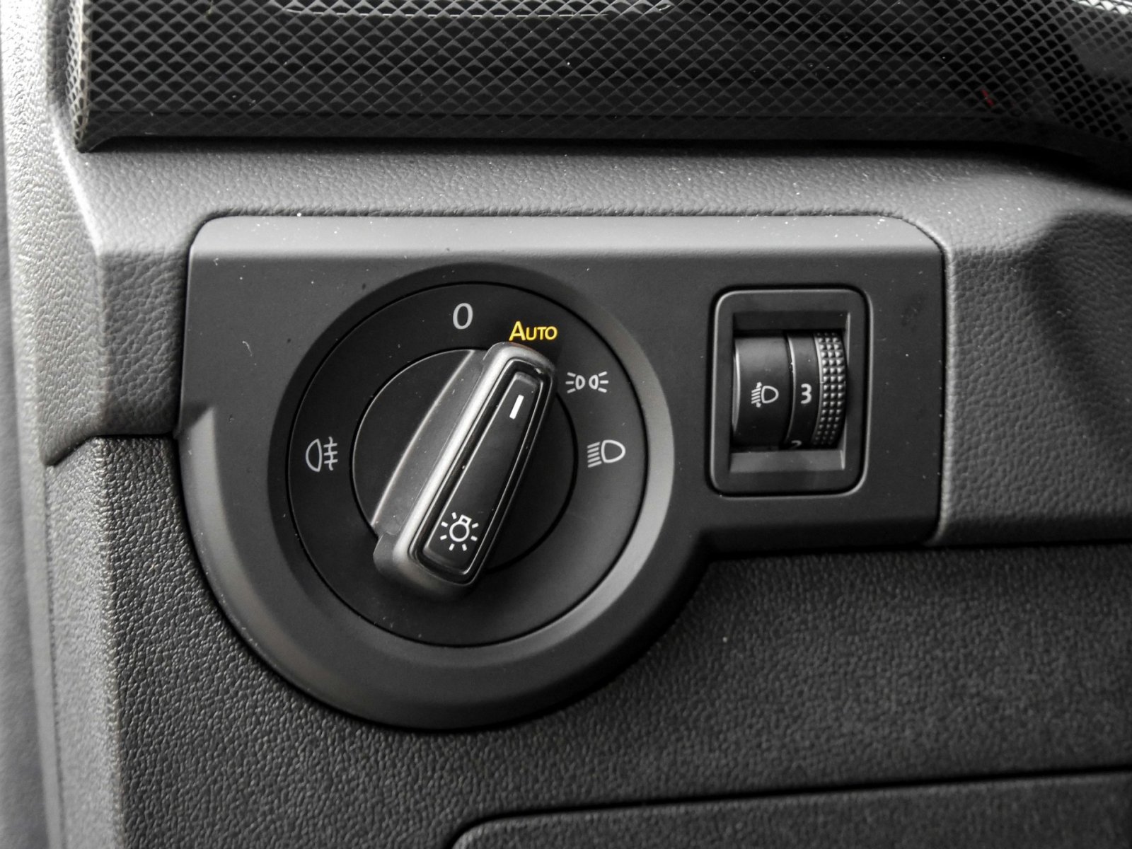 Volkswagen T-Cross 1.0 LIFE ACC ALU LED NAVI SITZHEIZUNG