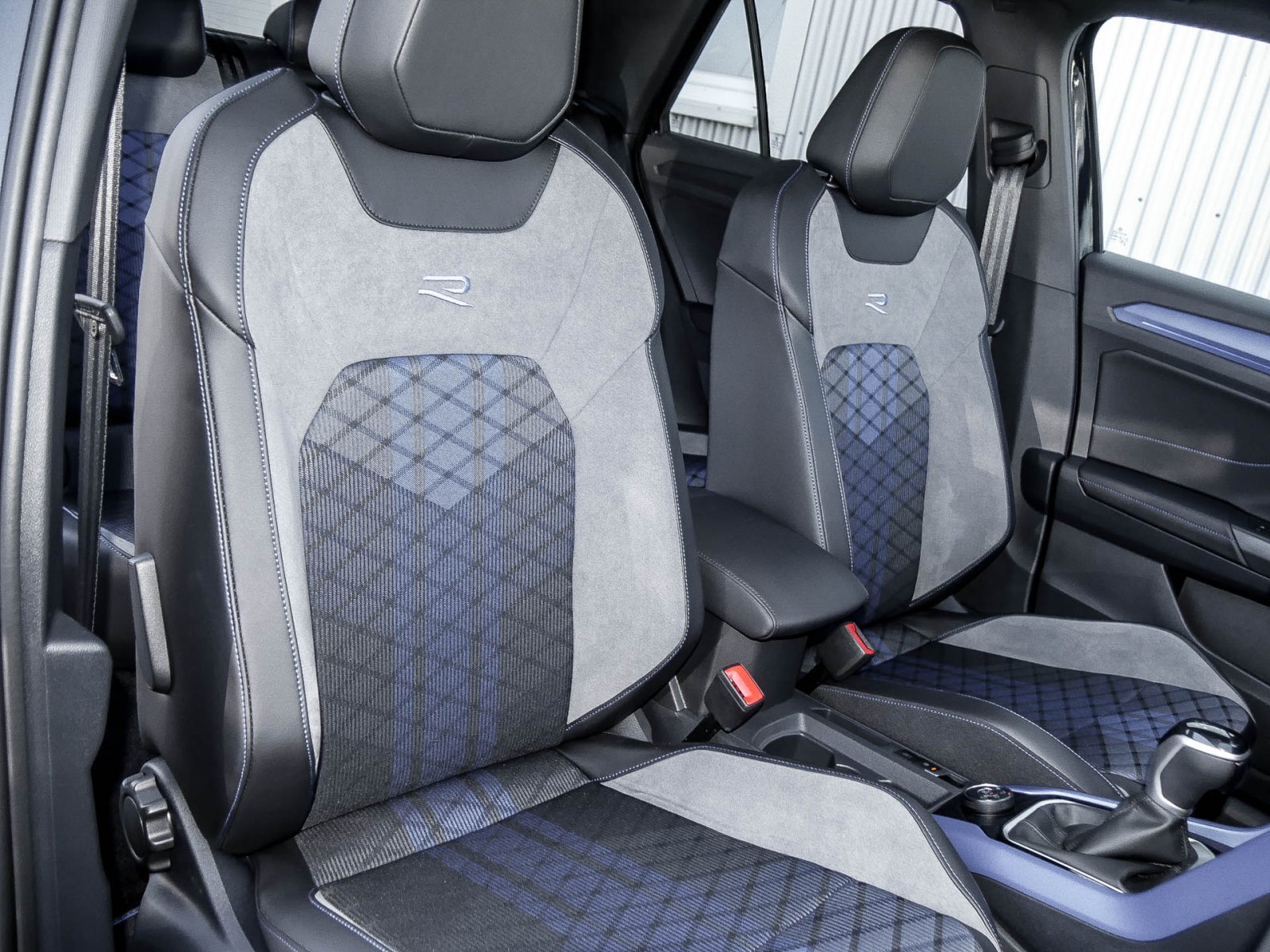 Volkswagen T-Roc 2.0 R 4X4 BEATS CAM ACC LM18 E-KLAPPE NAVI
