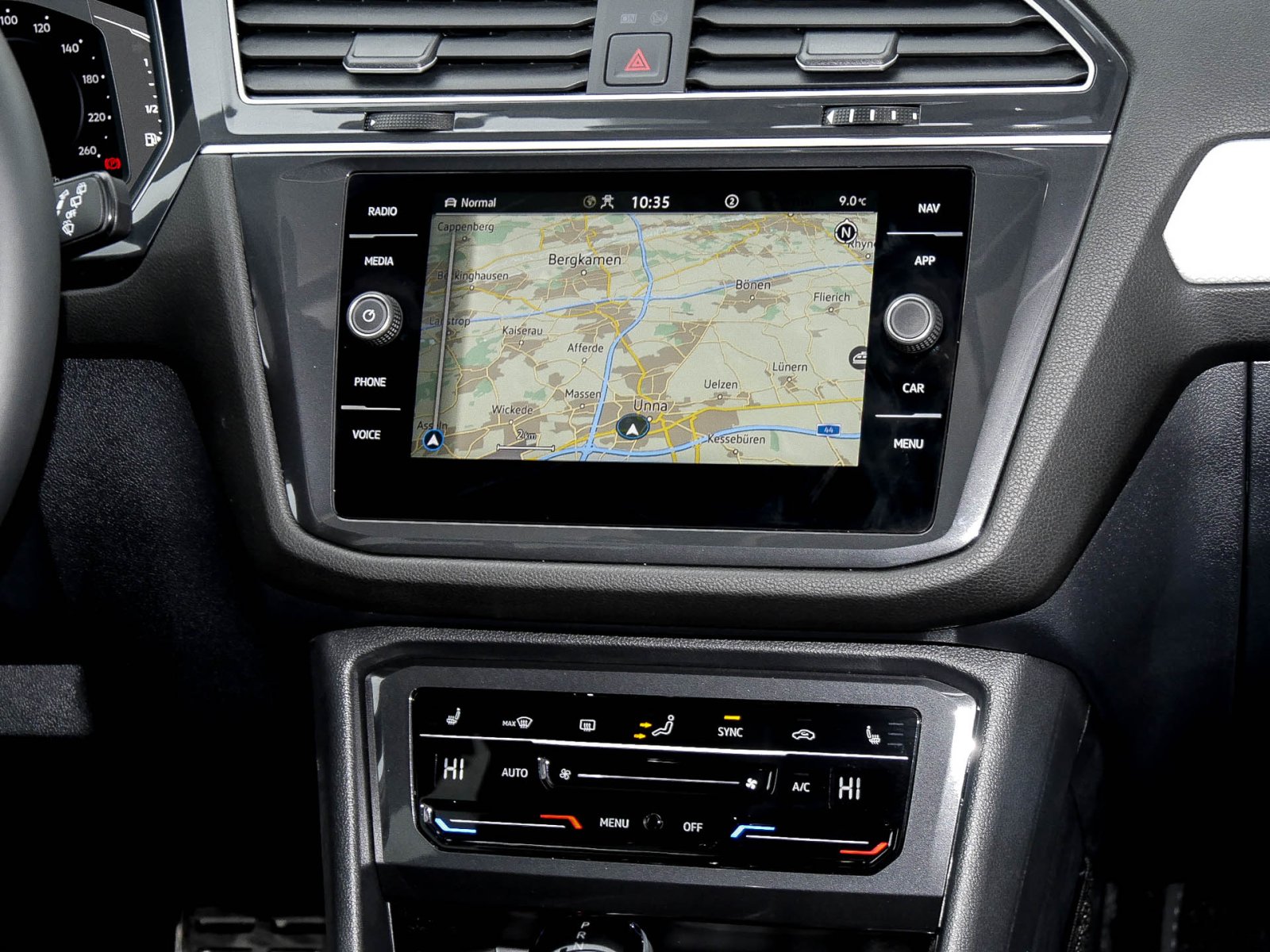 Volkswagen Tiguan Allspace 1.5 MOVE 7SITZE AHK 360°CAM LM18