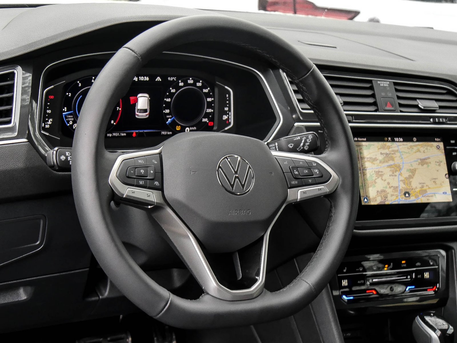 Volkswagen Tiguan Allspace 1.5 MOVE 7SITZE AHK 360°CAM LM18