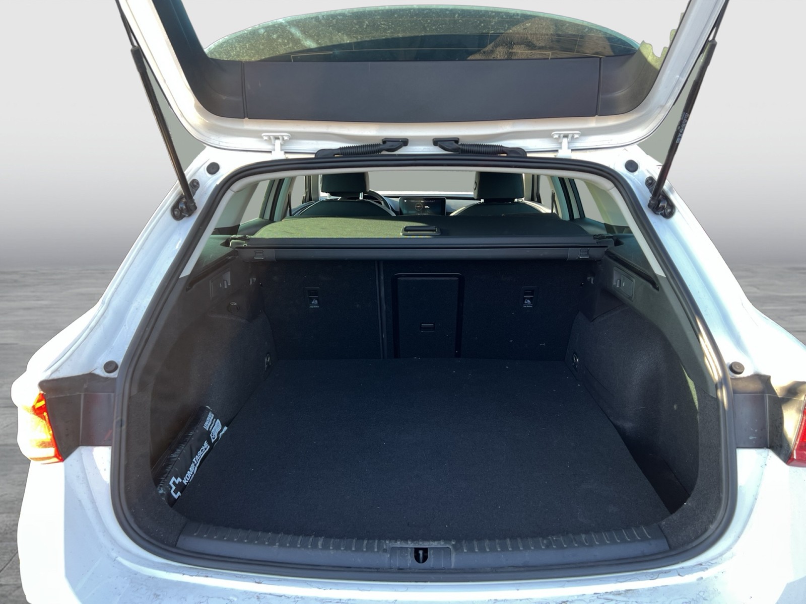 Seat Leon ST 1.4 HYBRID FR NAVI VIRTUAL-COCKPIT LM17