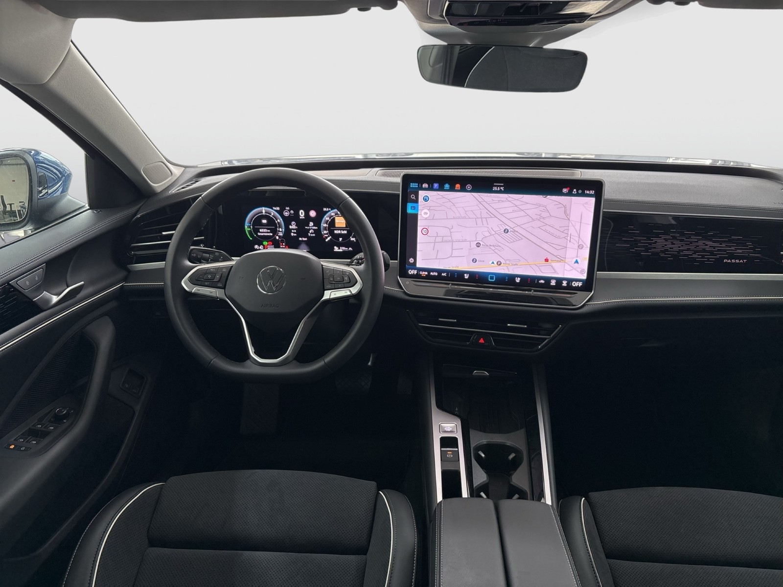 Volkswagen Passat Variant 1.5 HYBRID ELEGANCE PANO AHK ACC