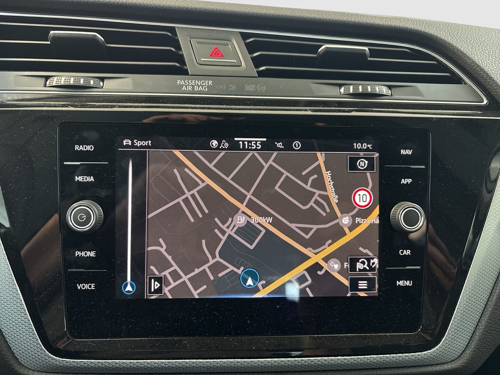 Volkswagen Touran 2.0 Comfortline 7SITZER AHK NAVI