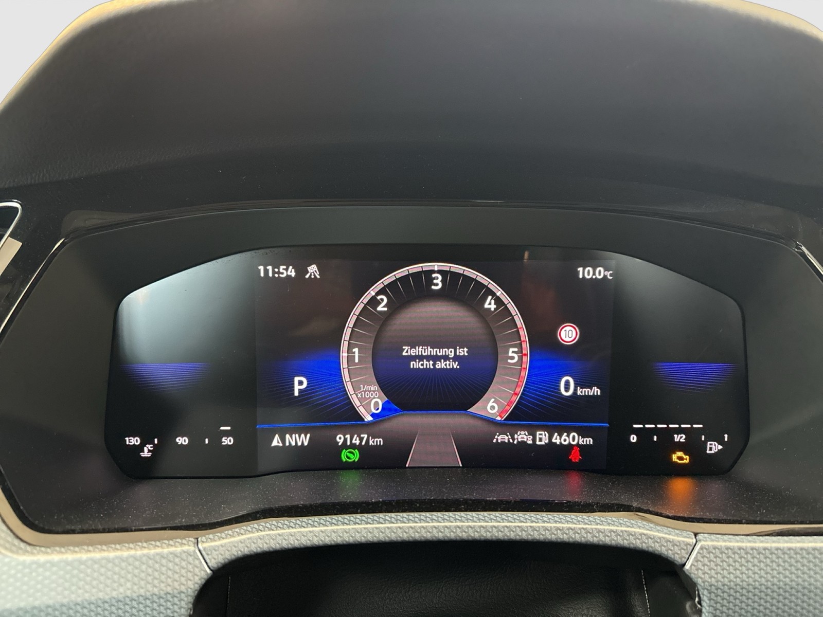 Volkswagen Touran 2.0 Comfortline 7SITZER AHK NAVI