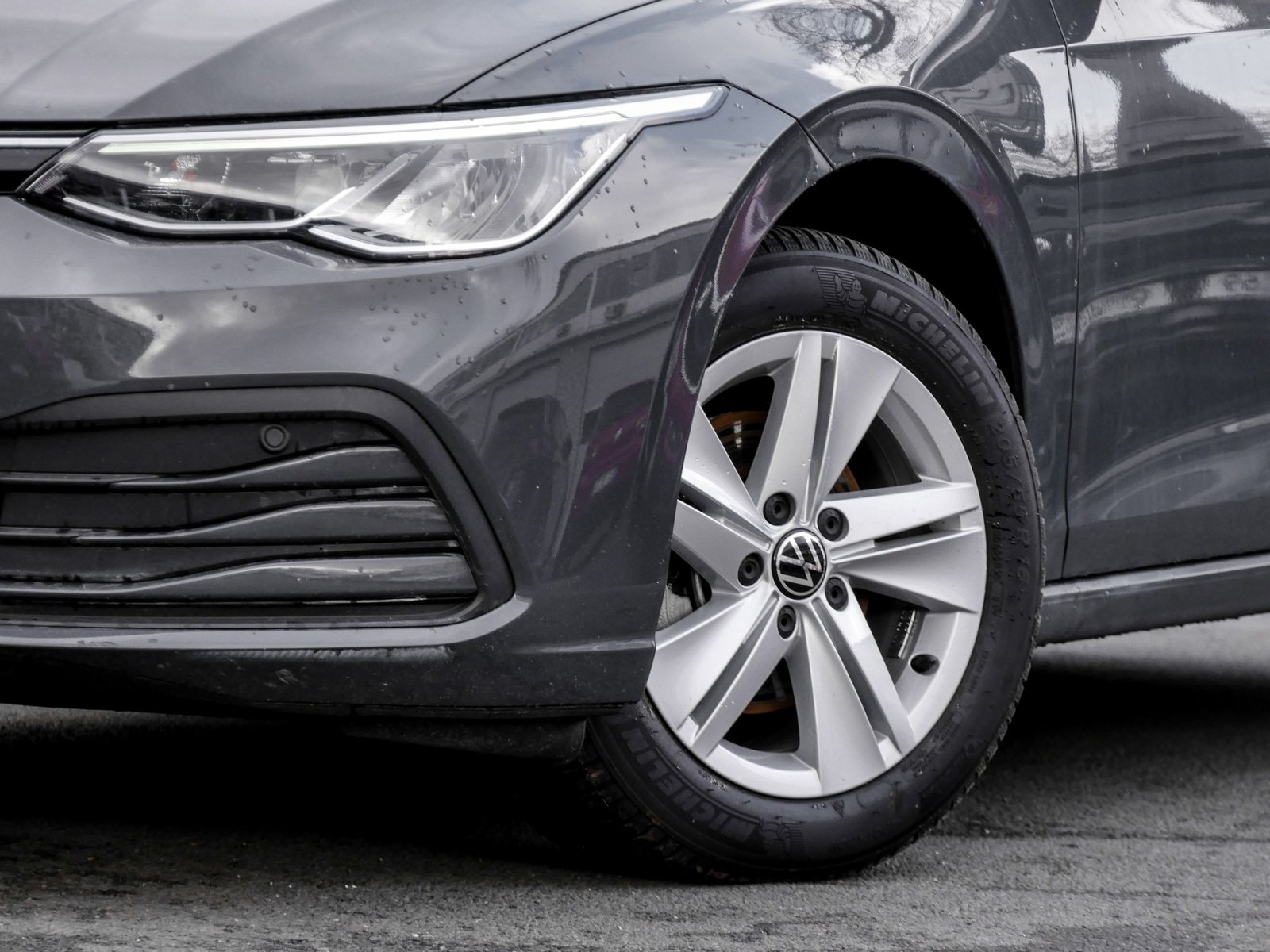 Volkswagen Golf VIII 1.5 LIFE ALU LED NAVI SITZHEIZUNG DAB+