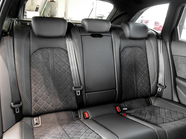 Audi A4 Avant 40 S line B&O eKLAPPE ALU19