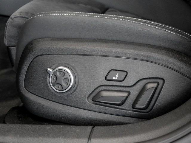 Audi A4 Avant 40 S line B&O eKLAPPE ALU19