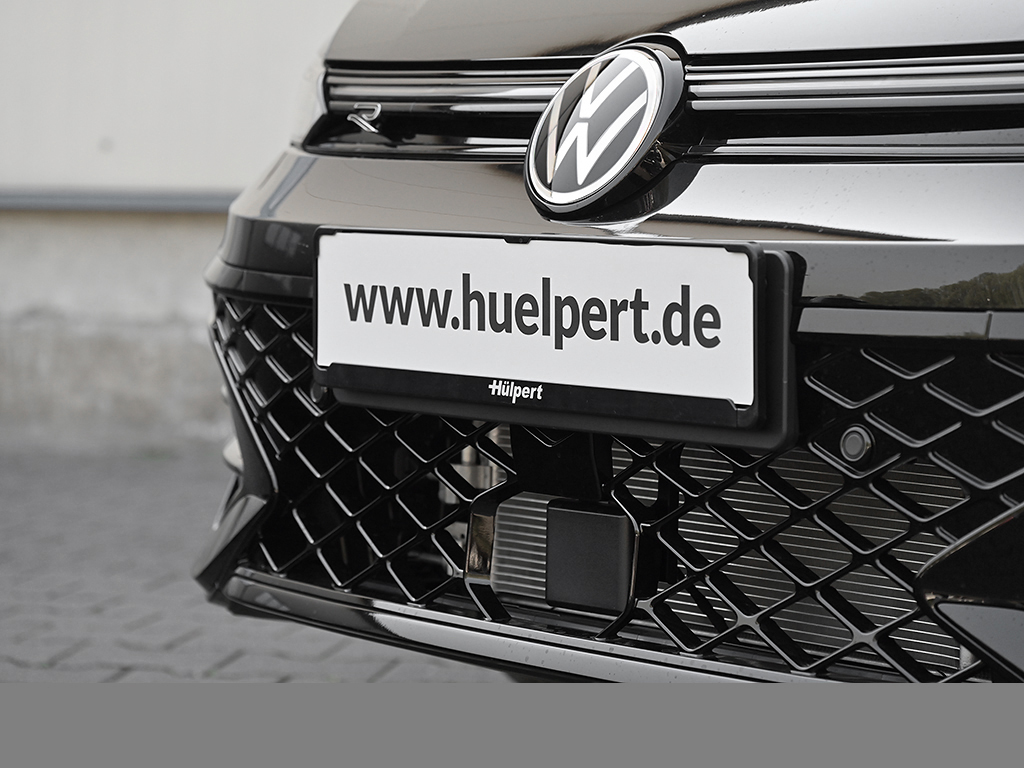 Volkswagen Golf VIII 1.5 eTSI R-LINE FACELIFT CAM ACC LM18 NAVI