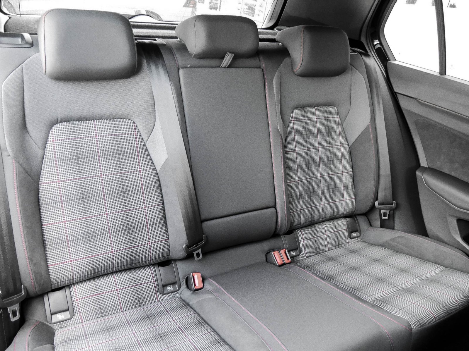 Volkswagen Golf VIII 2.0 GTI 360°KAMERA HEAD-UP AHK PANO