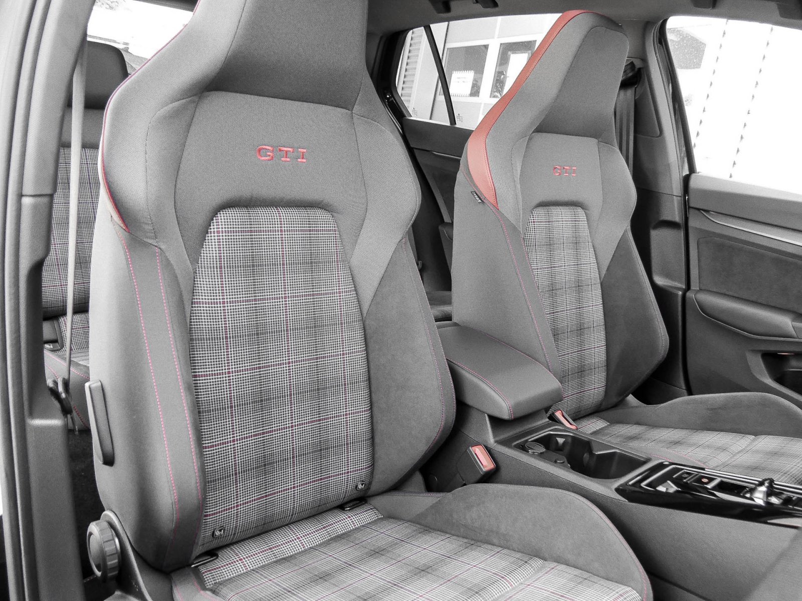 Volkswagen Golf VIII 2.0 GTI 360°KAMERA HEAD-UP AHK PANO
