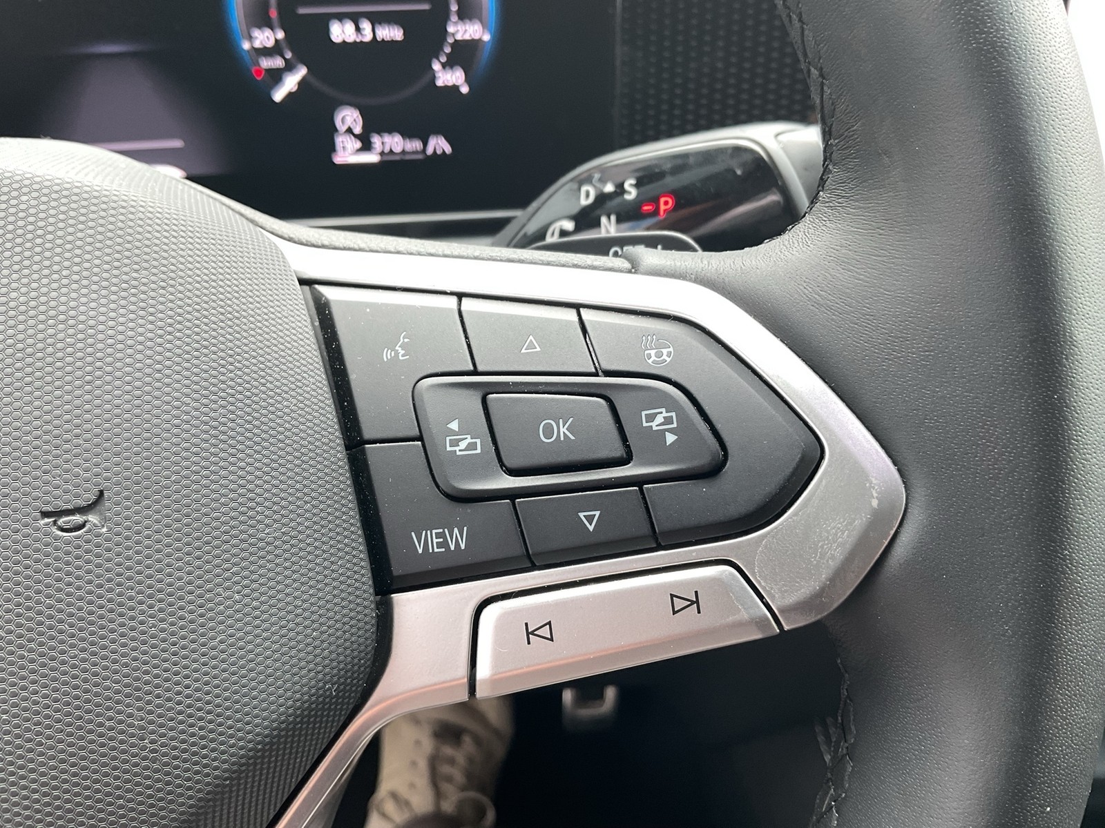 Volkswagen Tiguan 2.0 GOAL 4X4 360CAM ACC LM18 EKLAPPE NAVI