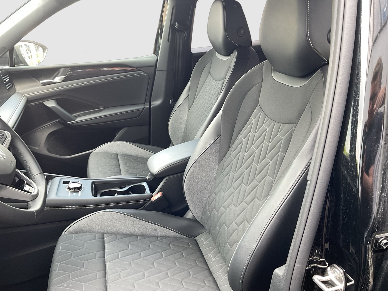 Volkswagen Tiguan 2.0 GOAL 4X4 360CAM ACC LM18 EKLAPPE NAVI