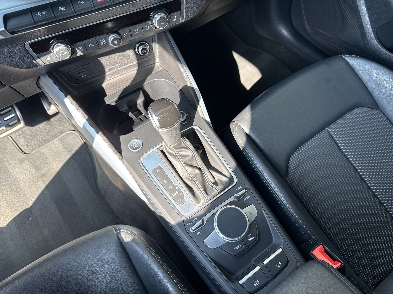Audi Q2 35 Qu. S LINE AHK KAMERA MATRIX NAVI+ LM17