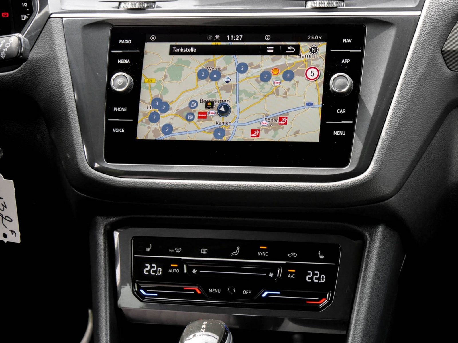 Volkswagen Tiguan Allspace 2.0 LIFE 7SITZE AHK CAM ACC LM18