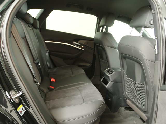 Audi e-tron 55 Qu. S LINE BLACKPAK NACHTSICHT ALU21"