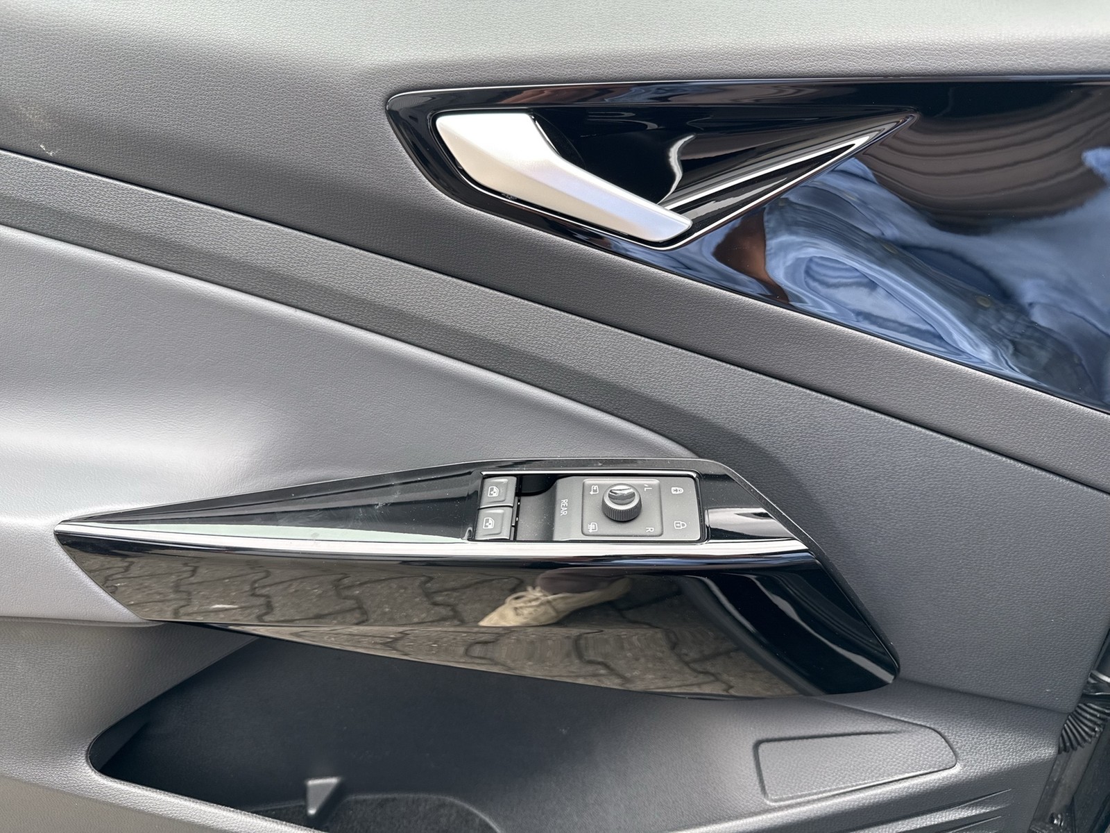 Volkswagen ID.5 PRO WÄRMEPUMPE ACC LM19 MATRIX NAVI CARPLAY