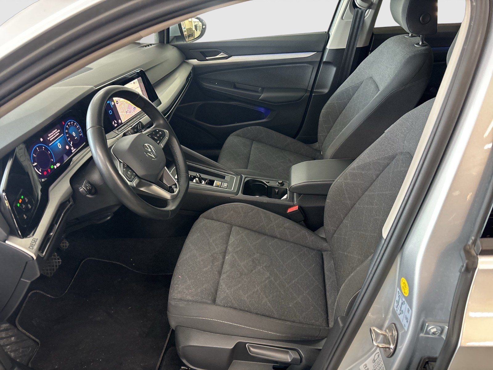 Volkswagen Golf Variant VIII 2.0 LIFE AHK CAM ACC NAVI ALU