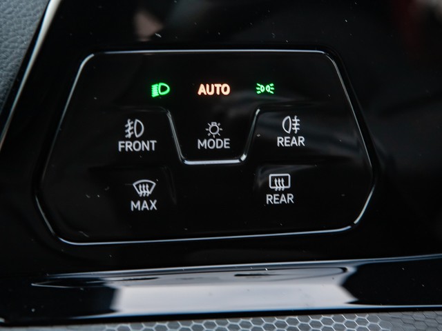 Volkswagen Golf 2.0 GTI H.KARDON MATRIX ALU19