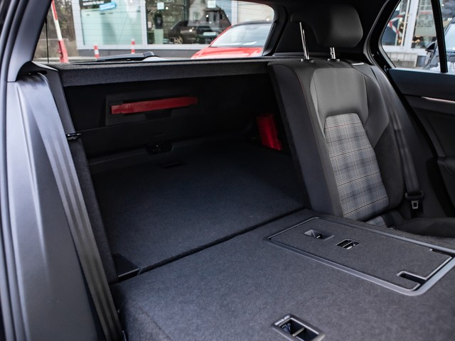 Volkswagen Golf 2.0 GTI H.KARDON MATRIX ALU19